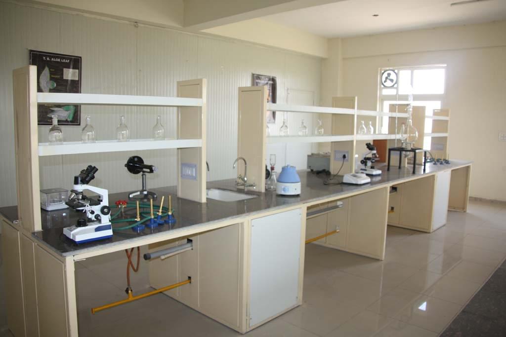 INMANTEC Institutions Ghaziabad Laboratory photo 3
